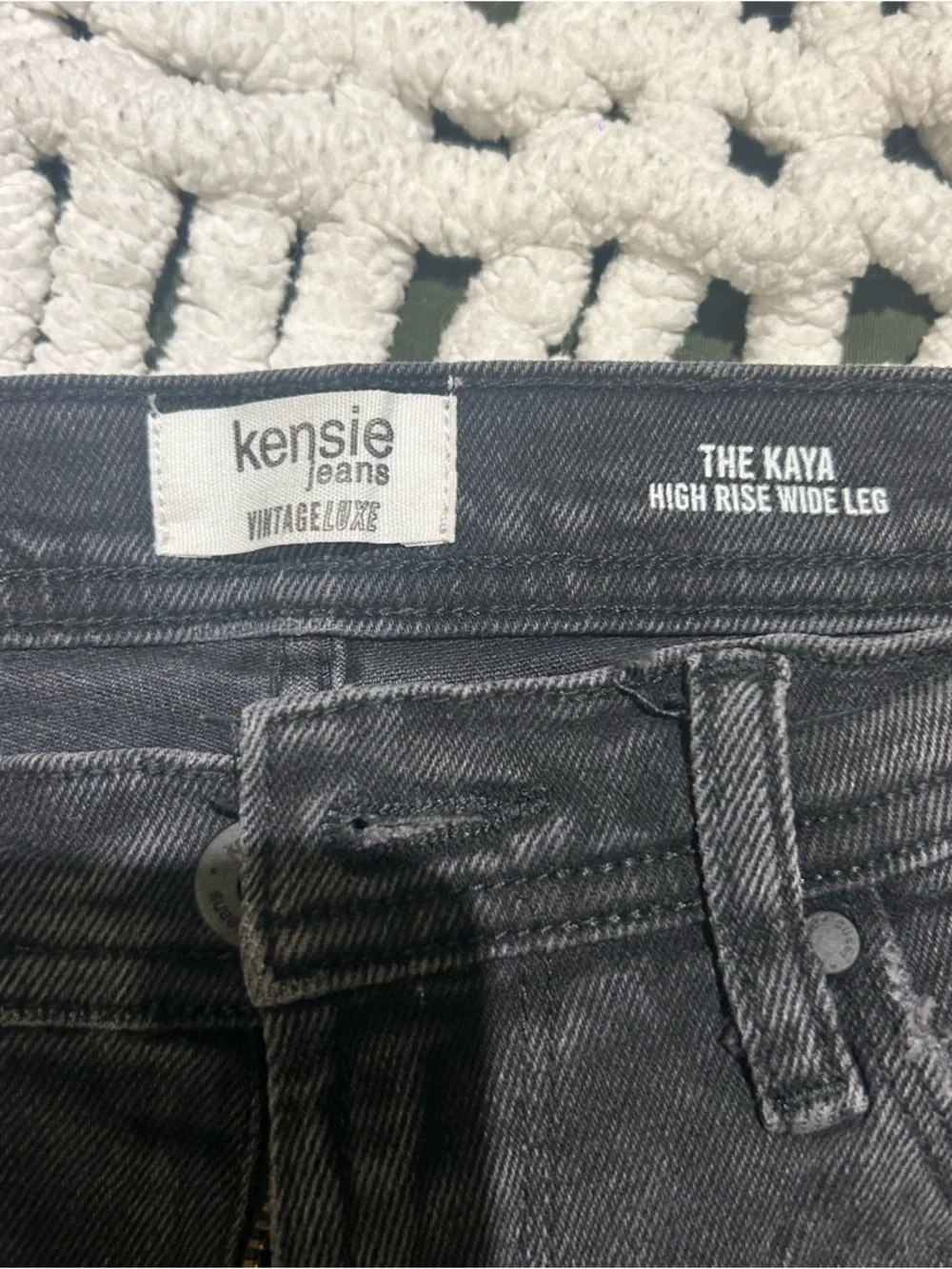 High-Rise Black Wide Leg Jeans - Picture 4 of 4